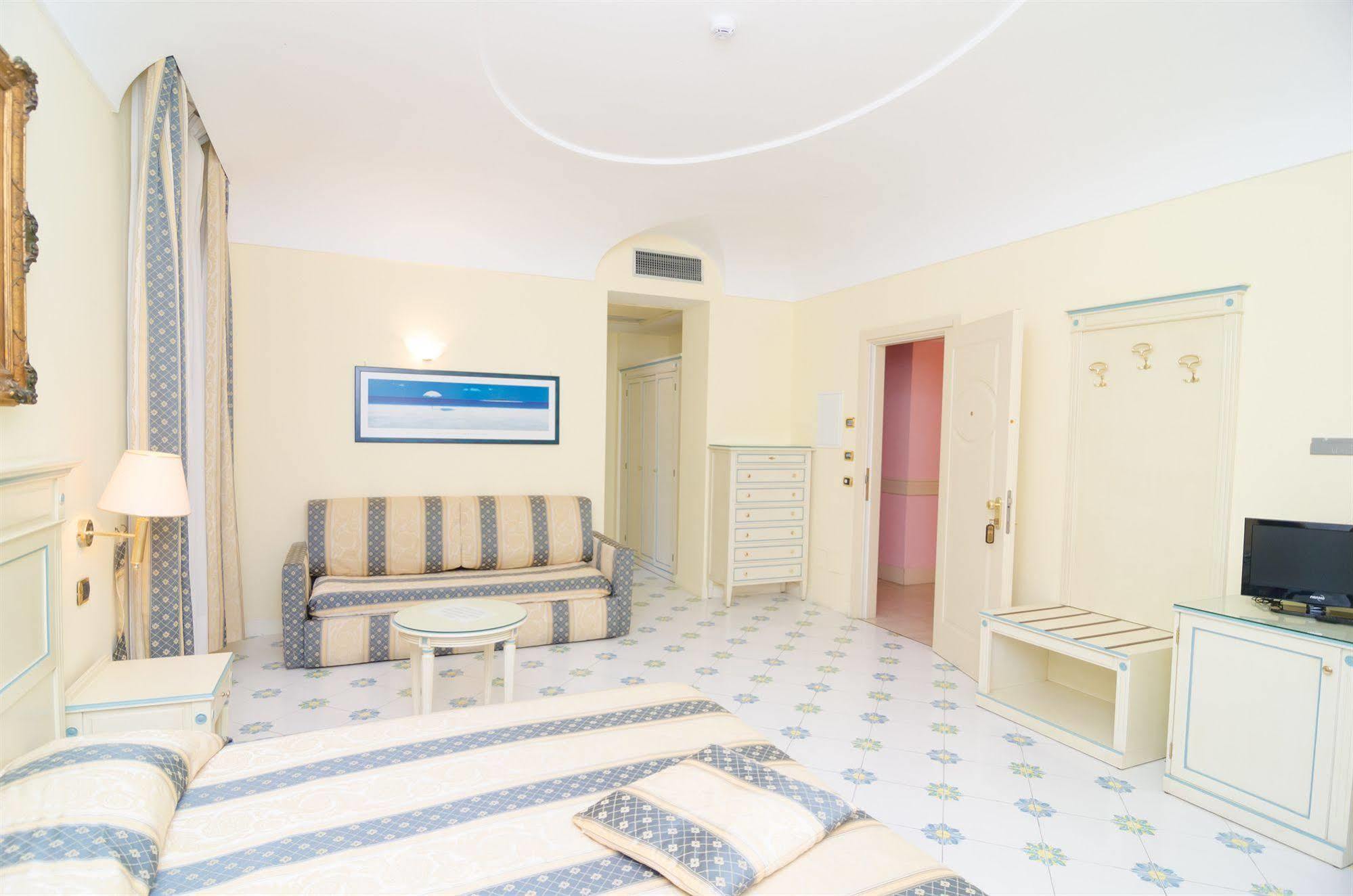 Hotel Flora Wellness & Beauty Ischia Exterior foto